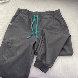 Figs Zamora high waisted jogger scrub pant petite